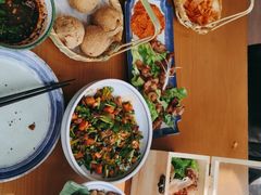 -包整·丝娃娃(一览甲秀楼风景店)