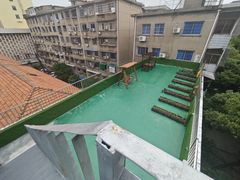 -轻住·仰望未来酒店(南昌八一广场店)