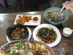 -临街徽菜馆·正宗黄山味