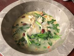 -姚记抚仙湖石锅鱼庄