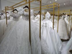 -伯瓷皇后婚纱艺术空间