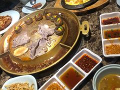 -猪啊牛呀羊啊铜盘烤肉(正大广场店)