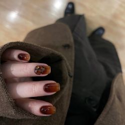 -情同手足美甲美睫