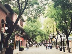 -黎黄陂路街头博物馆