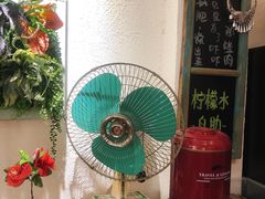-猫爷的腔调·黔小馆(交大医学住宅区店)