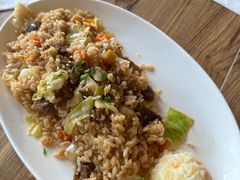 -玛格萝妮(汇智国际商业中心店)