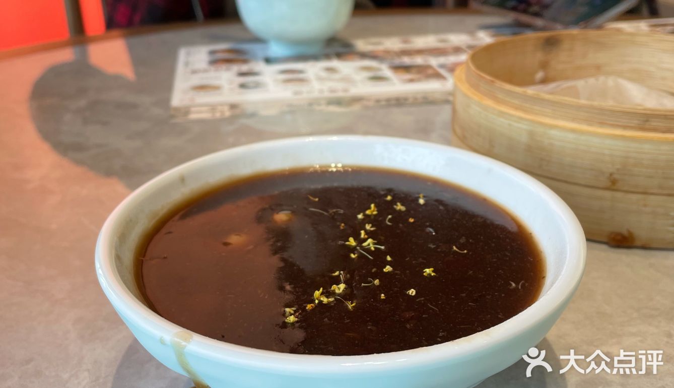 老字号鸡鸣汤包