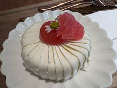 -VERIE BAKEHOUSE