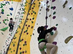 -问山MountQuest攀岩馆