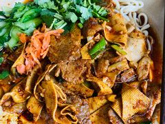 -方铲铲·成都板凳面(滨江银泰店)