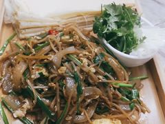 -一口猪海鲜浑锅·东北家常菜