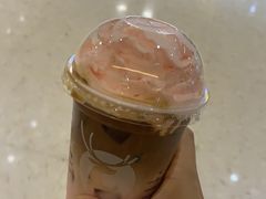 珞珈樱花拿铁-luckincoffee瑞幸咖啡(创汇首座店)