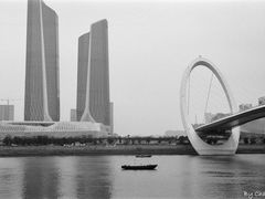 -南京眼步行桥