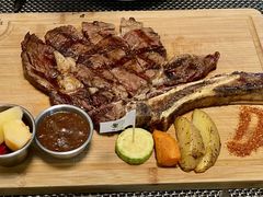 -悦享绿山墙西餐厅