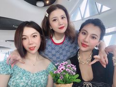 -广州塔卢特斯法国旋转餐厅