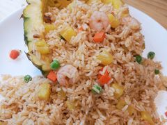 菠萝海鲜炒饭-越美小馆·越南料理(曲江店)