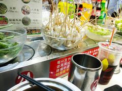 -百品聚旋转火锅(万德庄店)