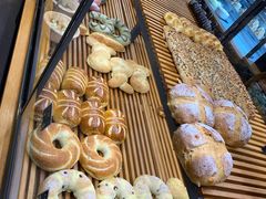-焙丽拾光(麦凯乐直营店)
