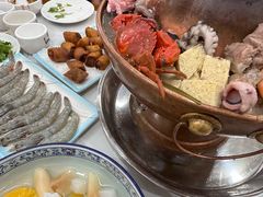 -一口猪海鲜浑锅·东北家常菜