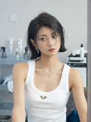 -丁和李朴美发沙龙