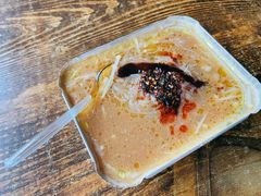 锡纸花甲粉-花儿姐与战哥的美食档