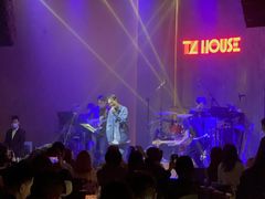 -TZ House音乐现场(来福士中心店)