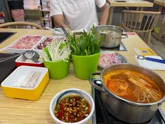 -杨老板·海鲜集市火锅·鲜切牛肉(中防万宝店)