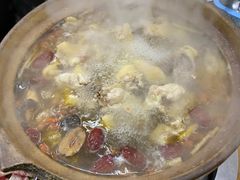 -威邵鸡煲(西华路总店)