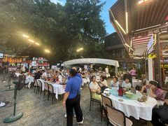 -刘姐啤酒鱼民族演艺餐厅(西街总店)