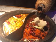 -瓜西西重庆火锅(花溪店)
