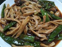 排骨扁豆粘卷子-珍巷福地四合院菜馆(复兴门店)