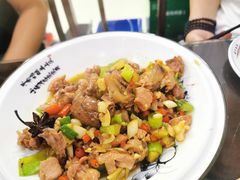 -湖南人家湘菜馆(镇江路店)