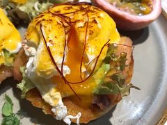 烟熏三文鱼班尼迪蛋-BE BRIGHT KITCHEN(正佳广场店)