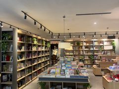 -魔方城市书房(中街益田店)