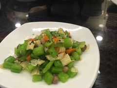 -东四民芳餐厅(世茂工三店)