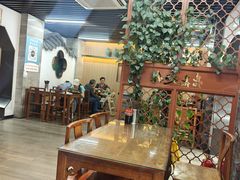 -亮亮面馆(经六路店)
