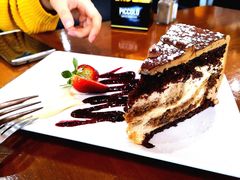 -12 Rocks Beach Bar Cafe