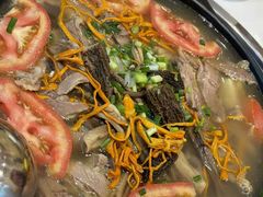 -乡土特色.冷锅鱼.牦牛肉汤锅