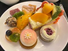 -圣丰索菲特·2 On 988 Café 自助餐厅