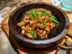 酱爆石锅蛙-绿茶餐厅