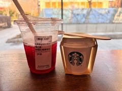 -星巴克(西藏路店)