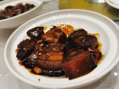 本帮红烧肉-东方明珠老上海8号餐厅(东方明珠广播电视塔店)