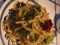 -曹掌柜小酒馆烧烤集团(宾川路店)