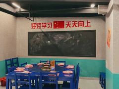 -蚝火爆·烧烤餐厅