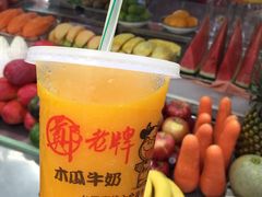 -六合夜市