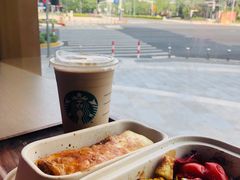 -星巴克臻选(上海虹桥新天地三店)