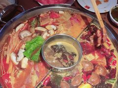 番茄鸳鸯锅底-佬土鹅肠火锅(解放路店)