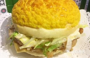 Cheese Pineapple Chicken Sandwich