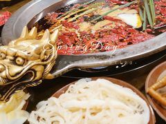 -黄潇洒老火锅(九眼桥宏济巷店)