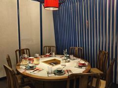-尚尚仙·酸汤猪手·猪肚鸡火锅(华联万柳购物中心店)